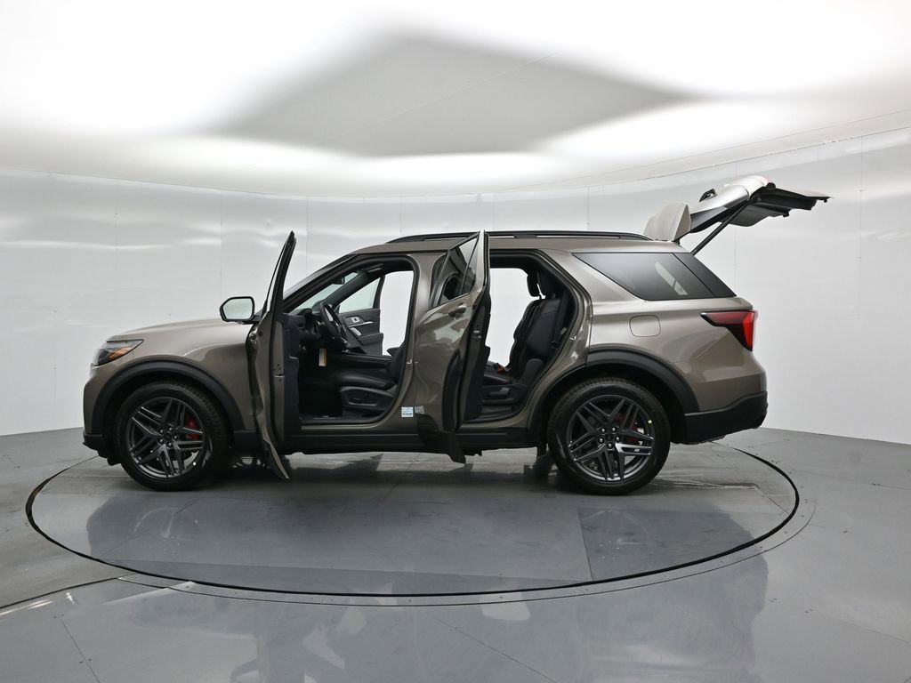 New 2026 Ford Explorer ST w/ Sun And Sound Package AWD/4WD image 36