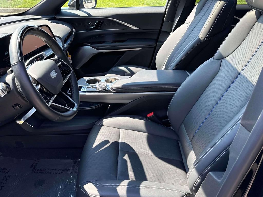 Used 2024 Cadillac Lyriq Luxury w/ LPO, Floor Liner Package image 6