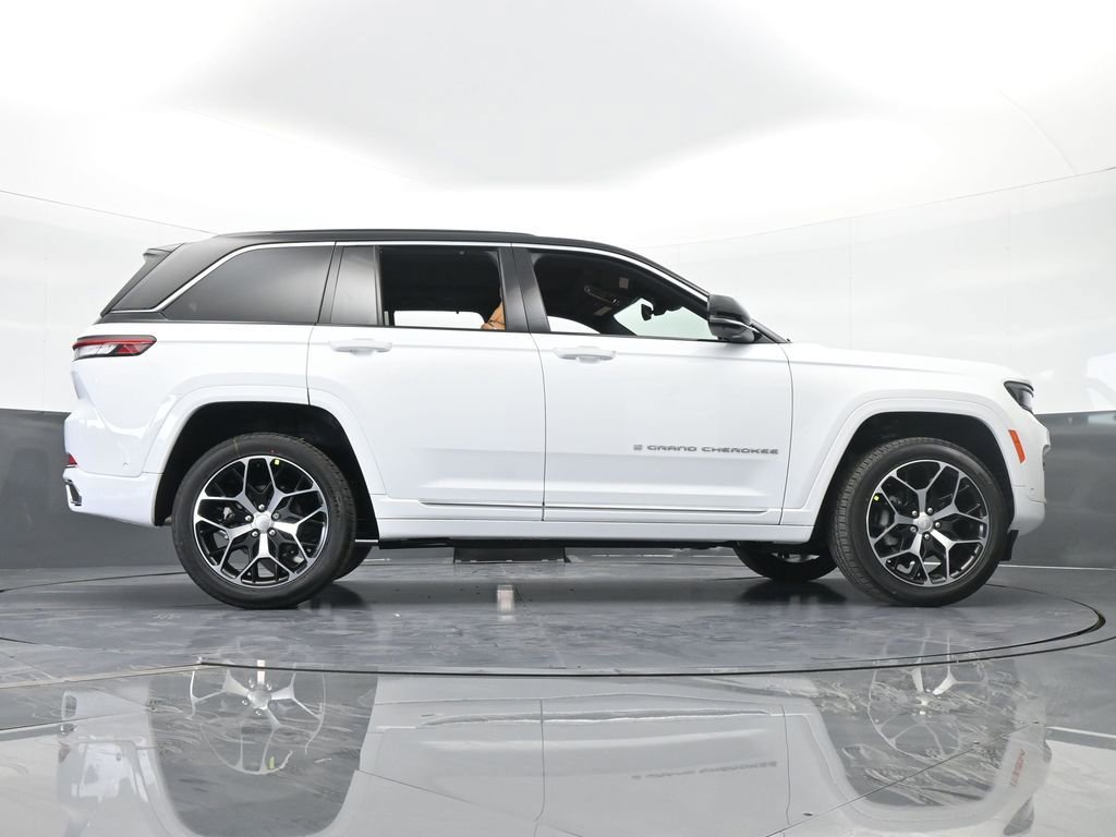 New 2025 Jeep Grand Cherokee Summit image 67