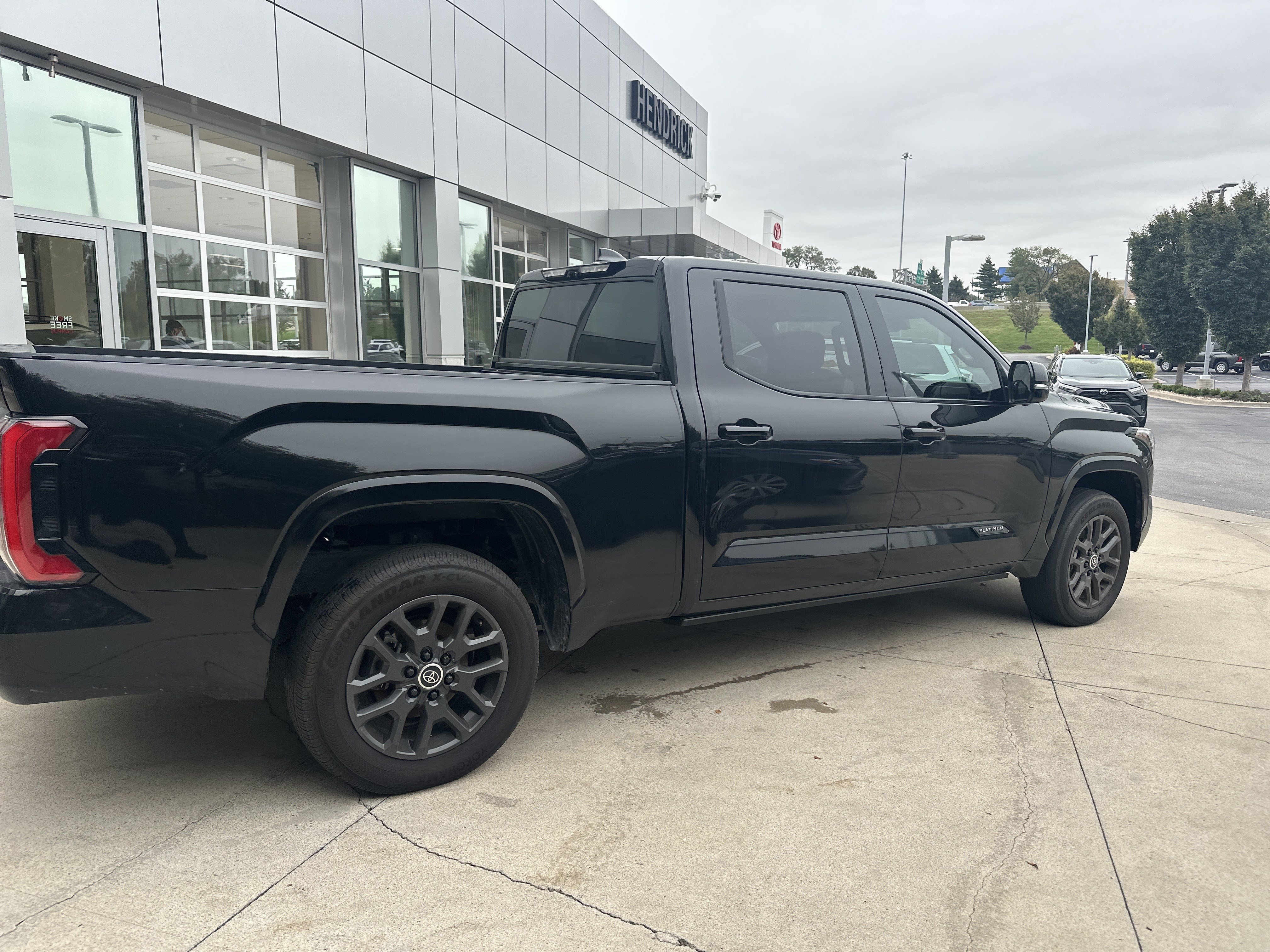 Used 2024 Toyota Tundra Platinum AWD/4WD image 10