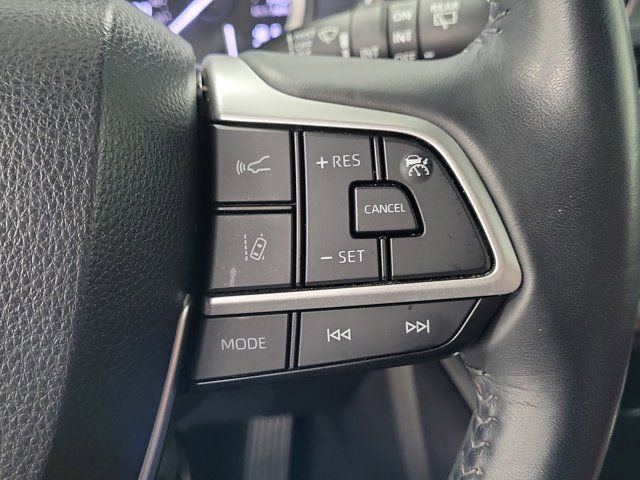 Used 2022 Toyota Highlander XSE FWD image 27