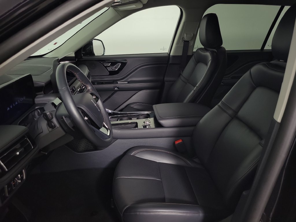 New 2026 Lincoln Aviator 2WD image 16