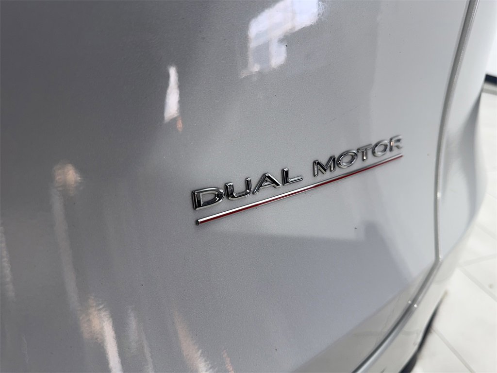 Used 2022 Tesla Model Y Performance image 23