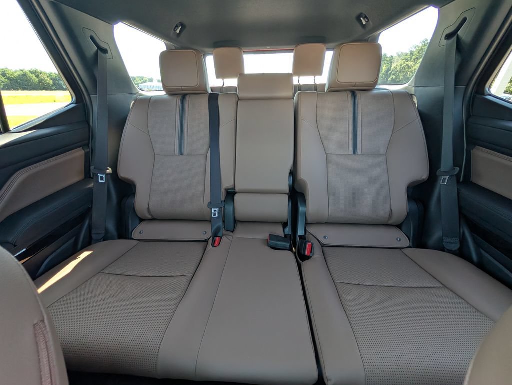 New 2026 Toyota 4Runner Limited AWD/4WD image 13
