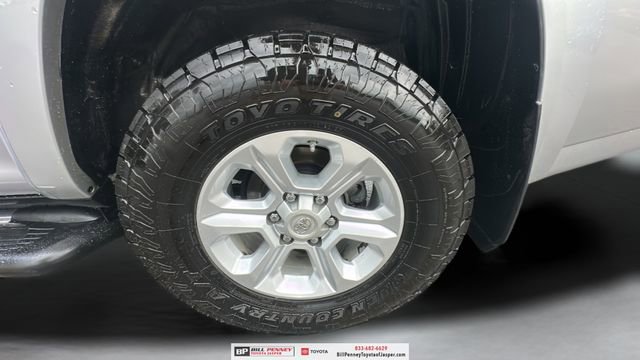 Used 2019 Toyota 4Runner SR5 image 18