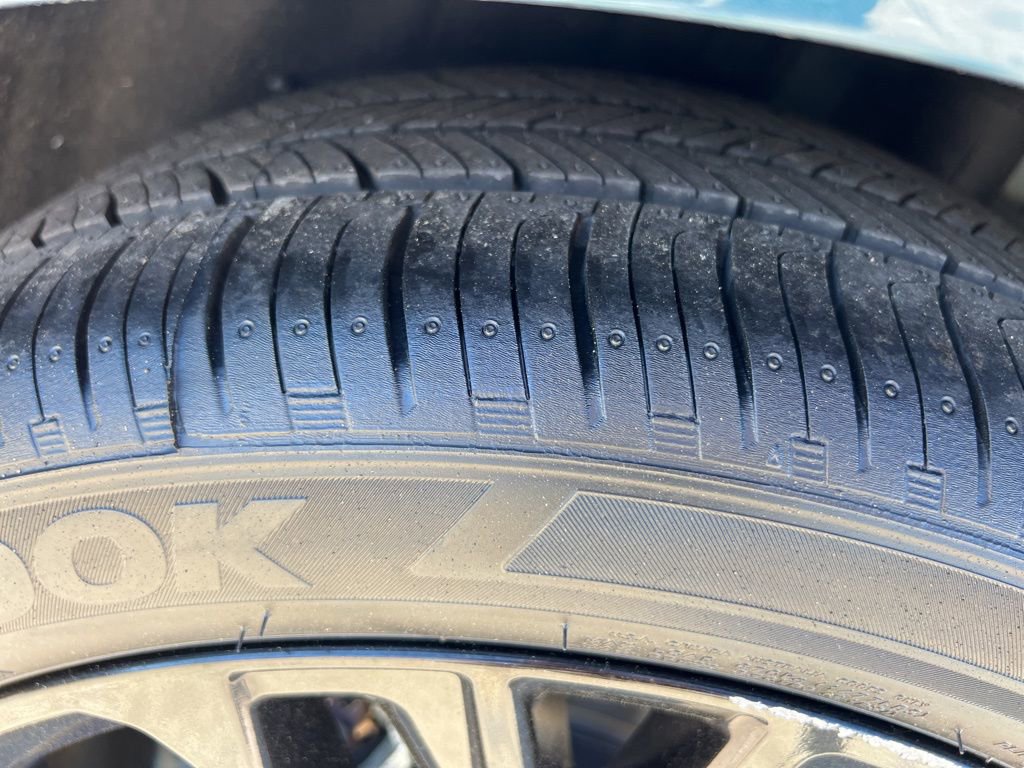 Used 2025 Toyota Camry SE image 11