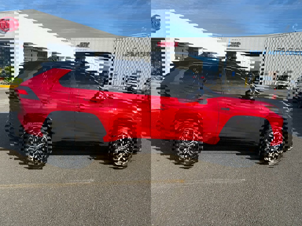 Used 2023 Toyota RAV4 XSE w/ Weather Package image 4