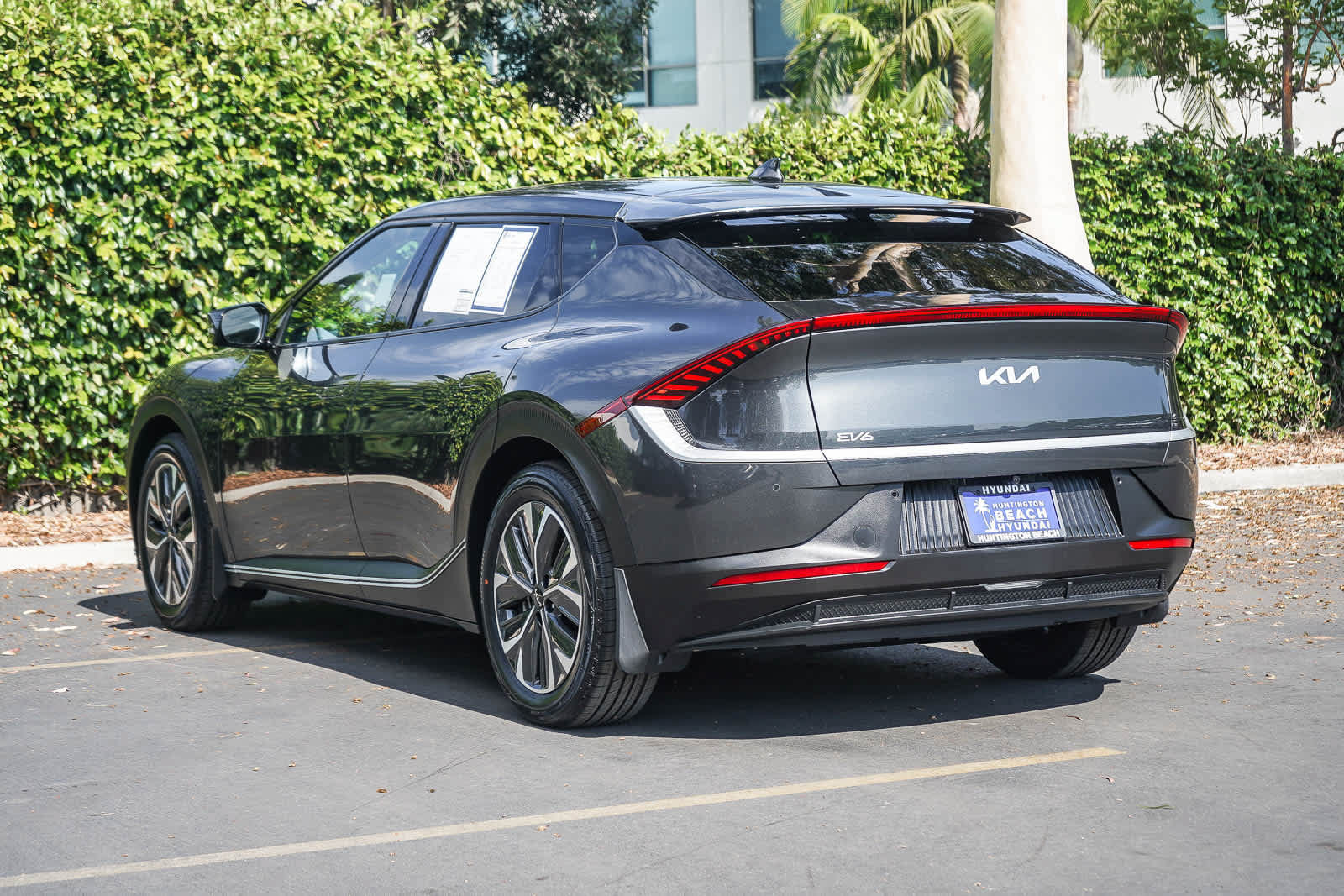 Used 2023 Kia EV6 Light RWD image 4
