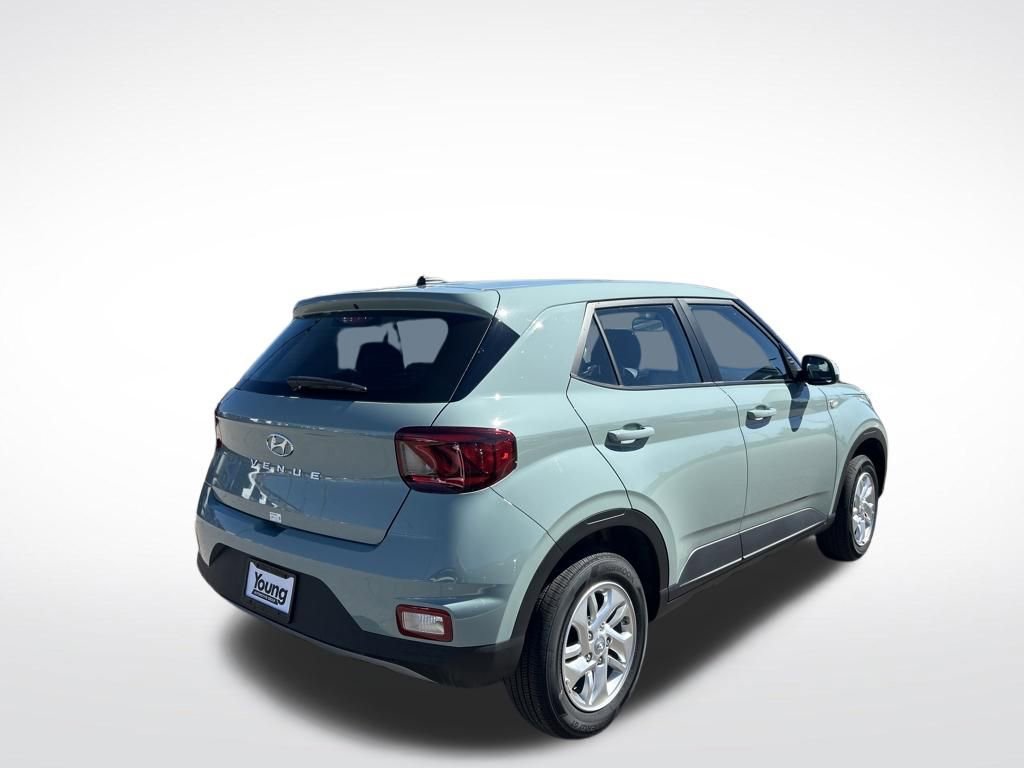 Used 2026 Hyundai Venue SE image 6
