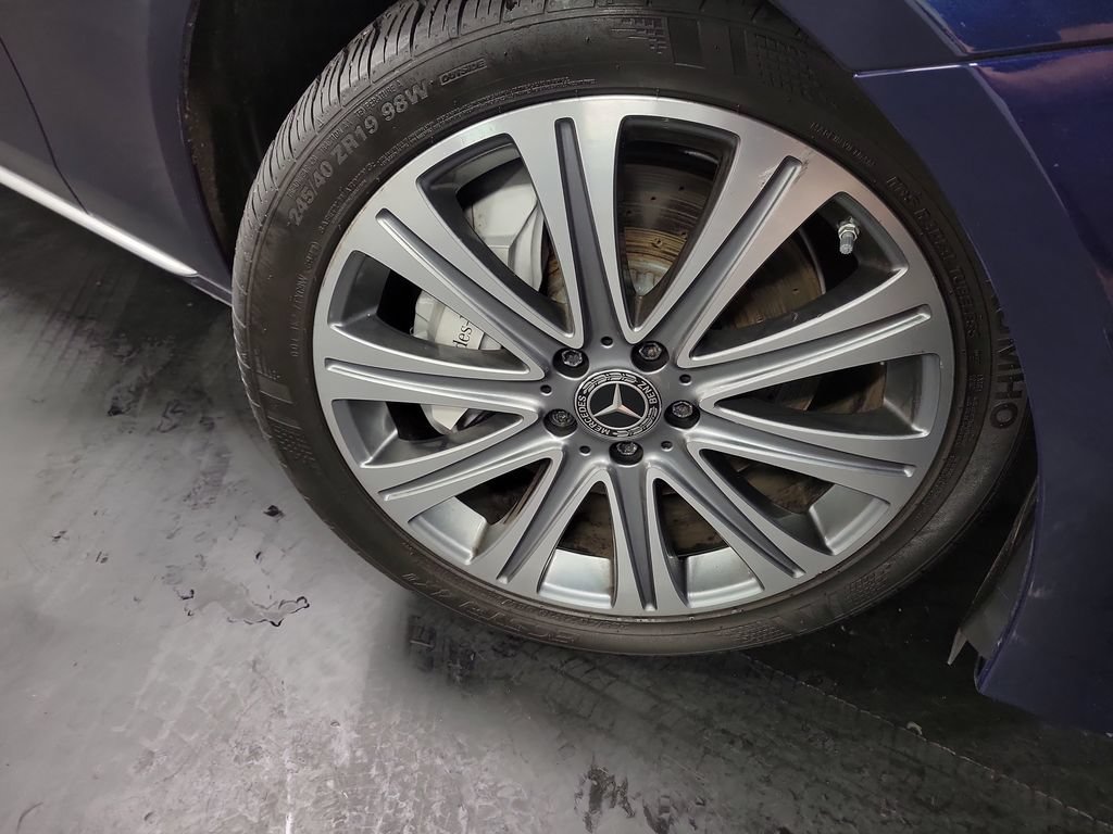 Used 2019 Mercedes-Benz E 450 4MATIC Sedan image 11