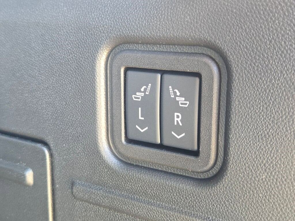 New 2025 GMC Hummer EV 2X image 19