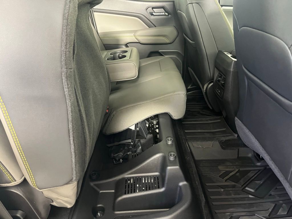 New 2026 Chevrolet Colorado ZR2 w/ Technology Package image 23