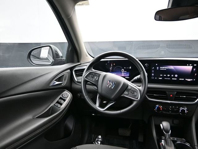 Used 2025 Buick Encore GX Preferred AWD/4WD image 31