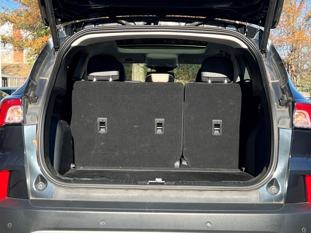 Used 2022 Ford Escape Titanium w/ Class II Trailer Tow Package image 14