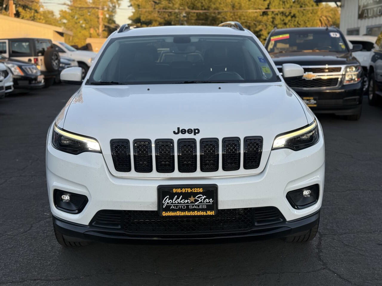 Used 2019 Jeep Cherokee Latitude Plus image 5