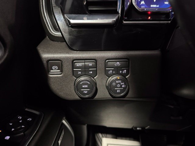 Used 2022 Chevrolet Silverado 1500 LT Trail Boss w/ Convenience Package II AWD/4WD image 17