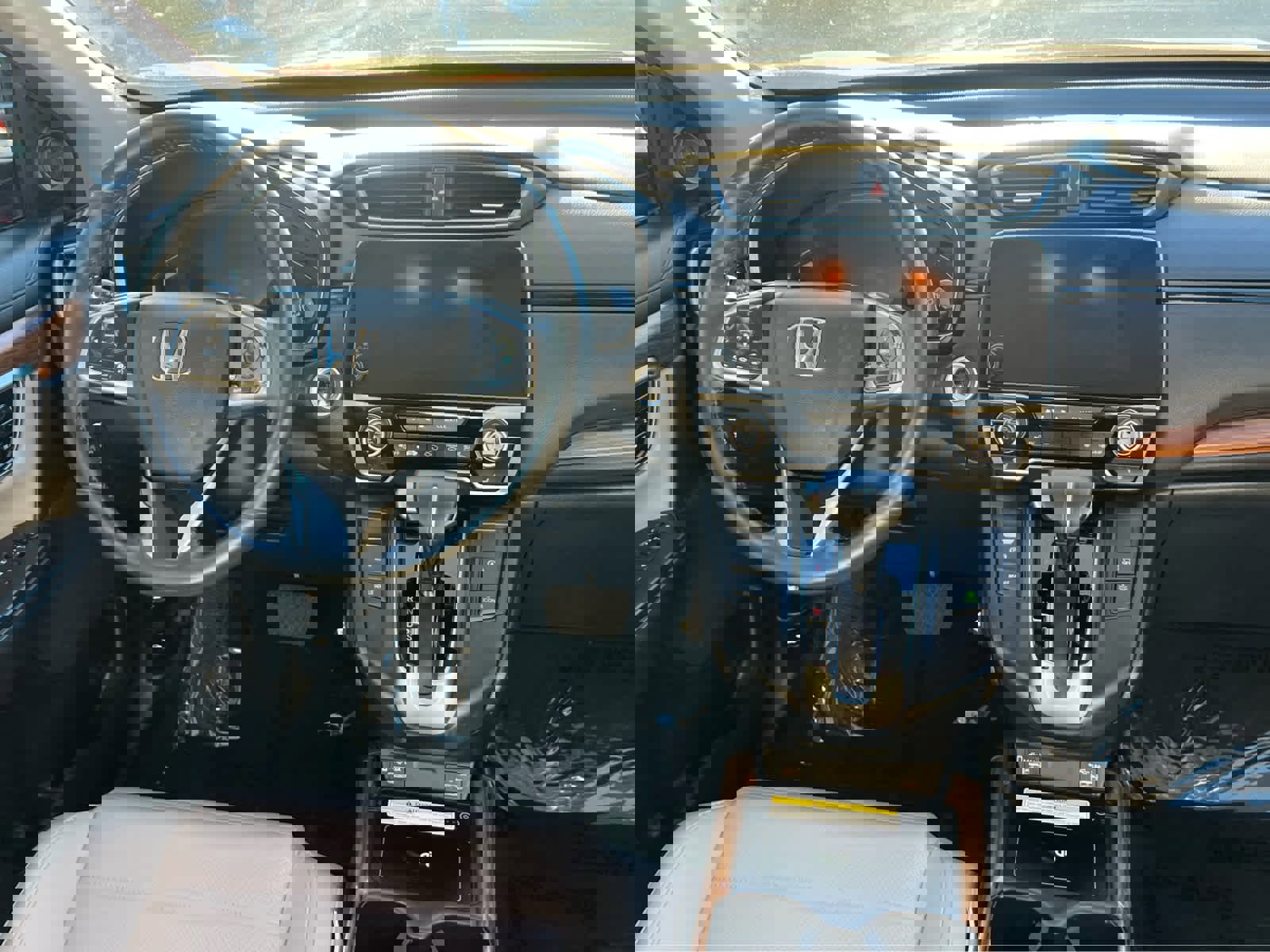 Used 2020 Honda CR-V Touring image 24