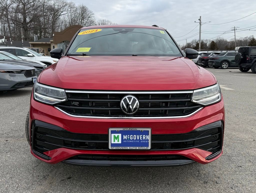 Used 2024 Volkswagen Tiguan SE R-Line AWD/4WD image 7