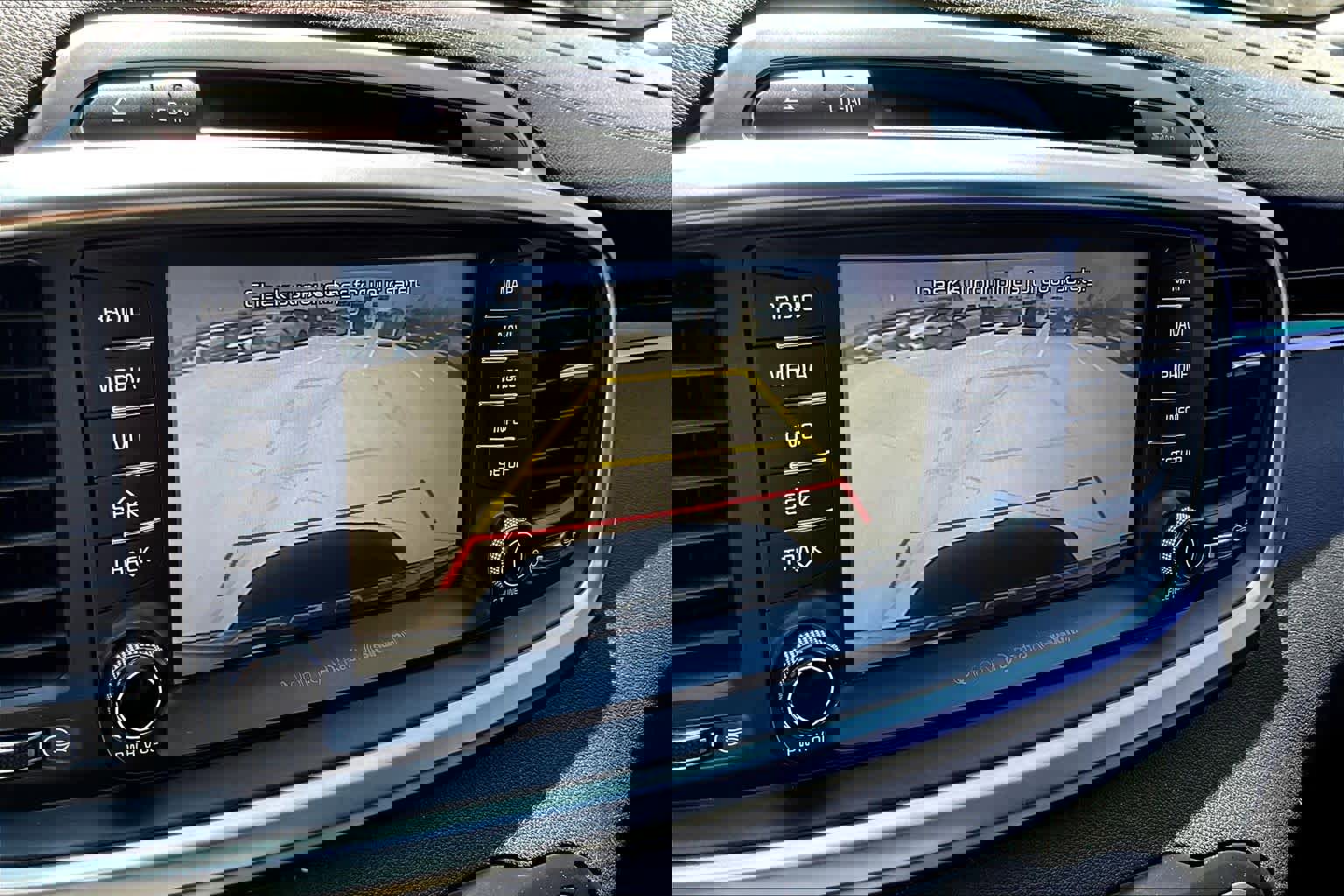 Used 2018 Kia Sorento SX image 26