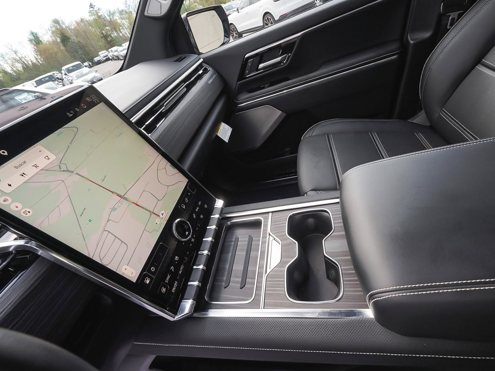 Used 2024 GMC Sierra EV Denali image 30