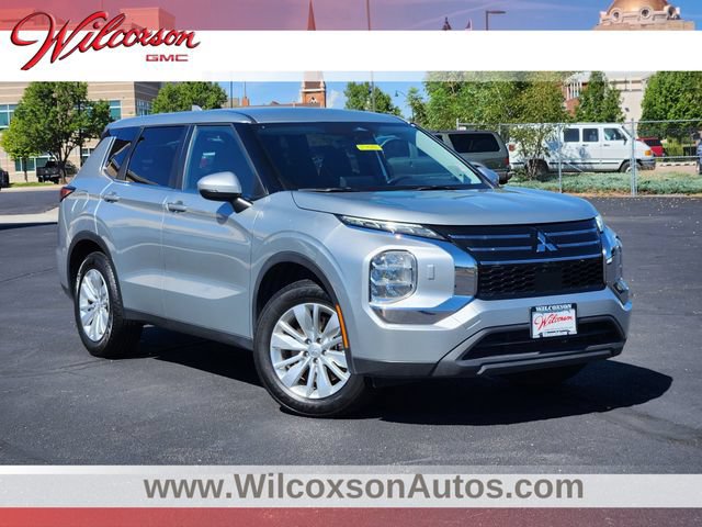 Used 2025 Mitsubishi Outlander ES