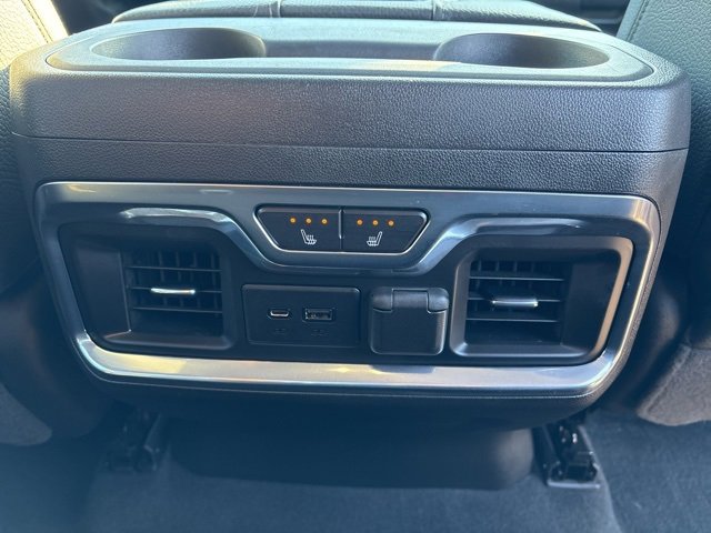 Used 2021 GMC Sierra 3500 Denali w/ Denali Ultimate Package image 27