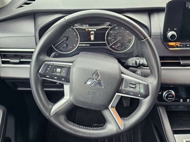 Used 2024 Mitsubishi Outlander SE AWD/4WD image 26