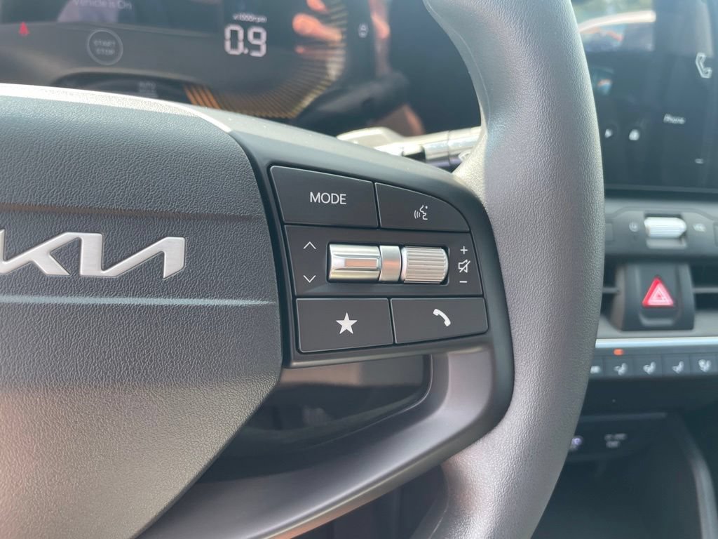 New 2026 Kia K4 FWD image 17