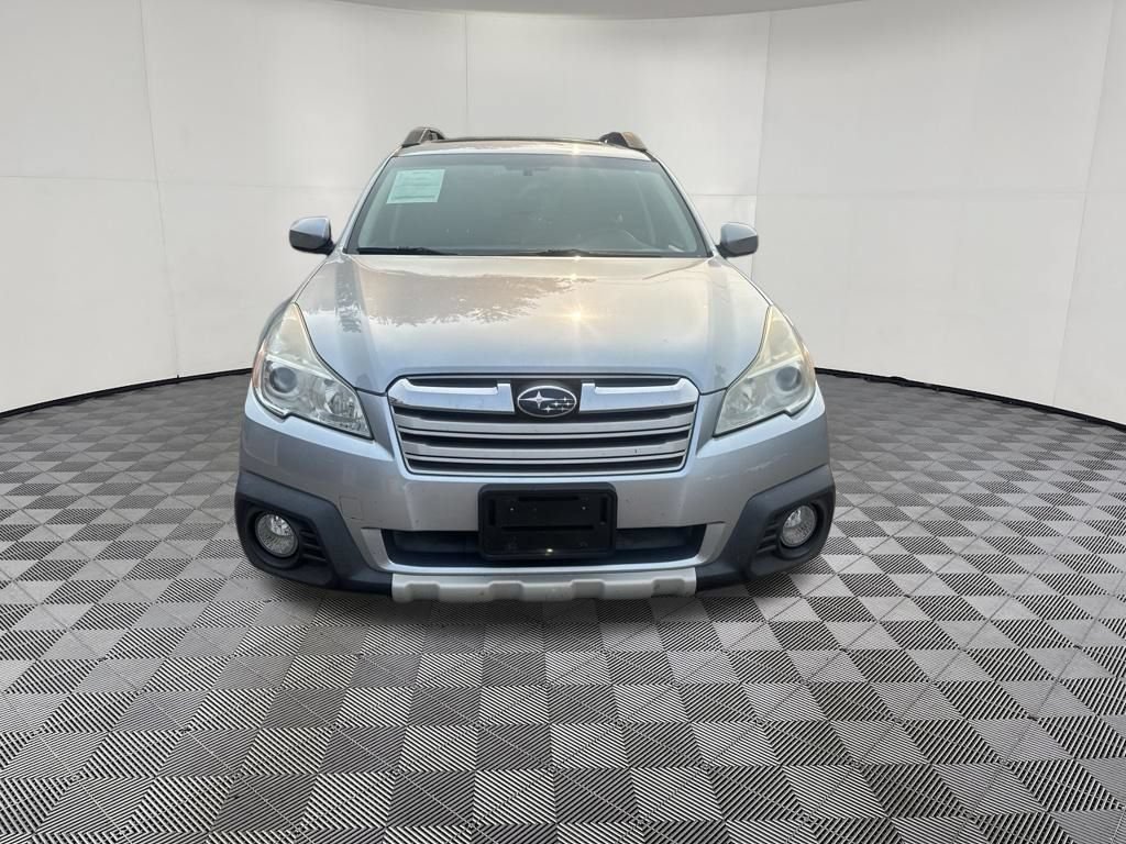 Used 2014 Subaru Outback 2.5i Limited AWD/4WD image 3