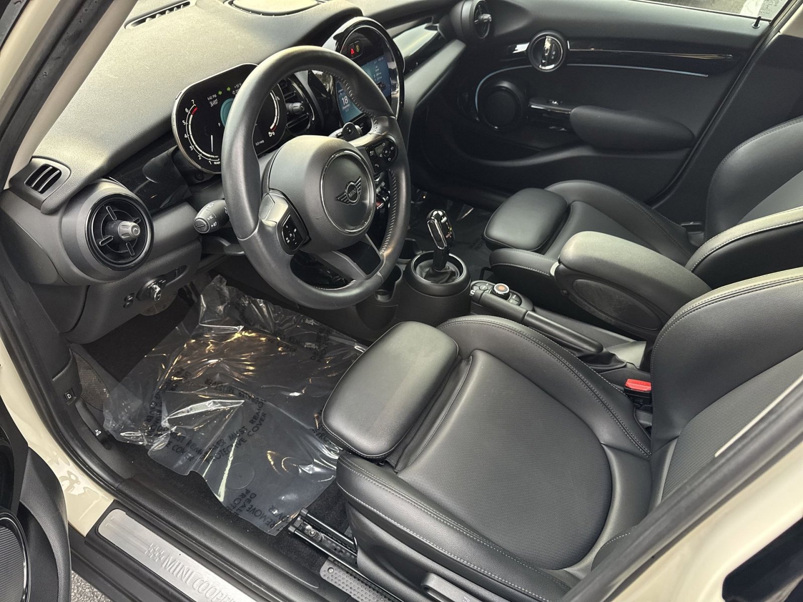 Used 2022 MINI Cooper S image 10