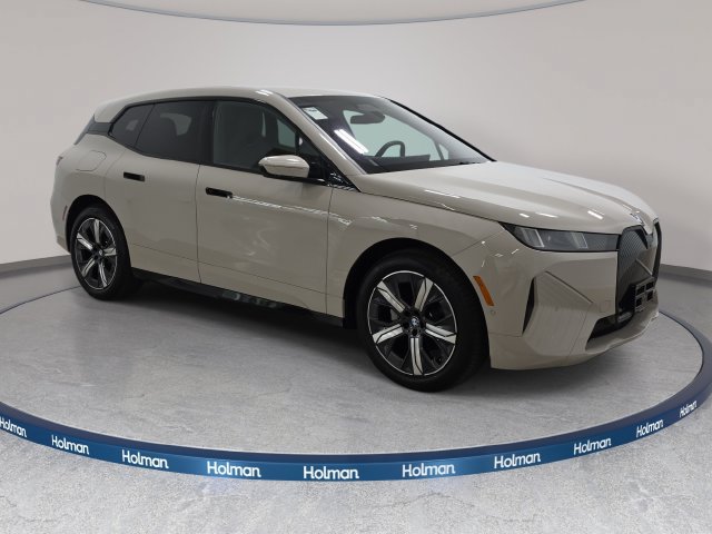 Certified 2026 BMW iX xDrive45 AWD/4WD image 3