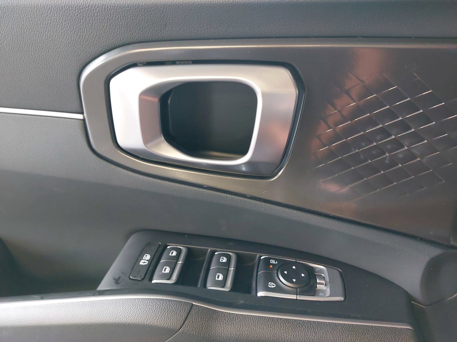 New 2026 Kia Sorento LX FWD image 30