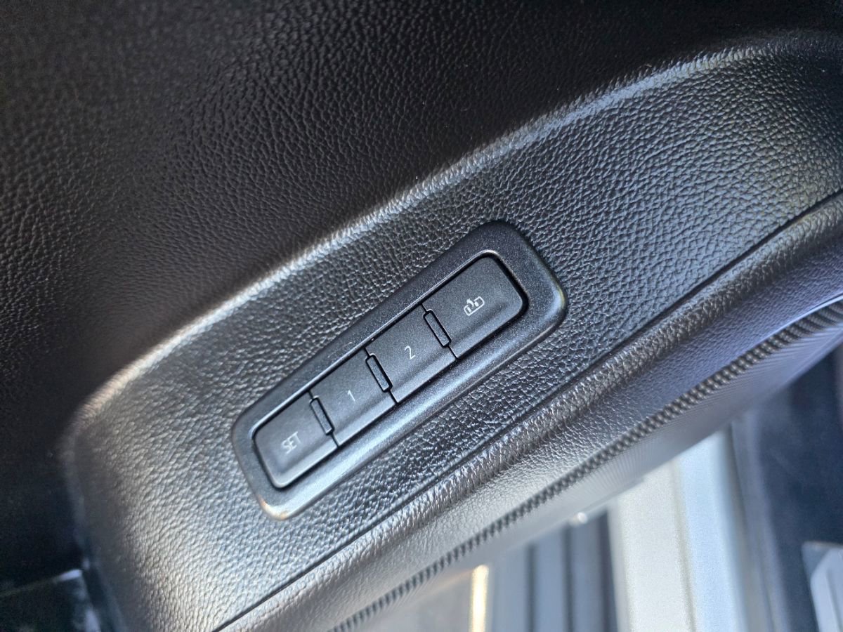 Used 2019 GMC Yukon XL SLT w/ Open Road Package image 19