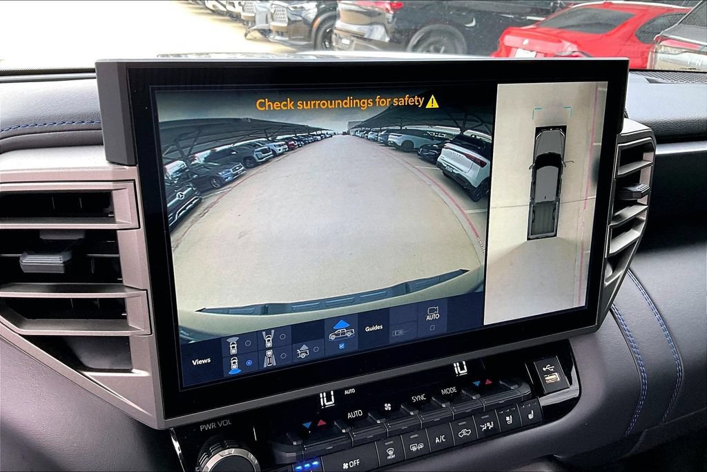 Used 2026 Toyota Tundra Platinum AWD/4WD image 30