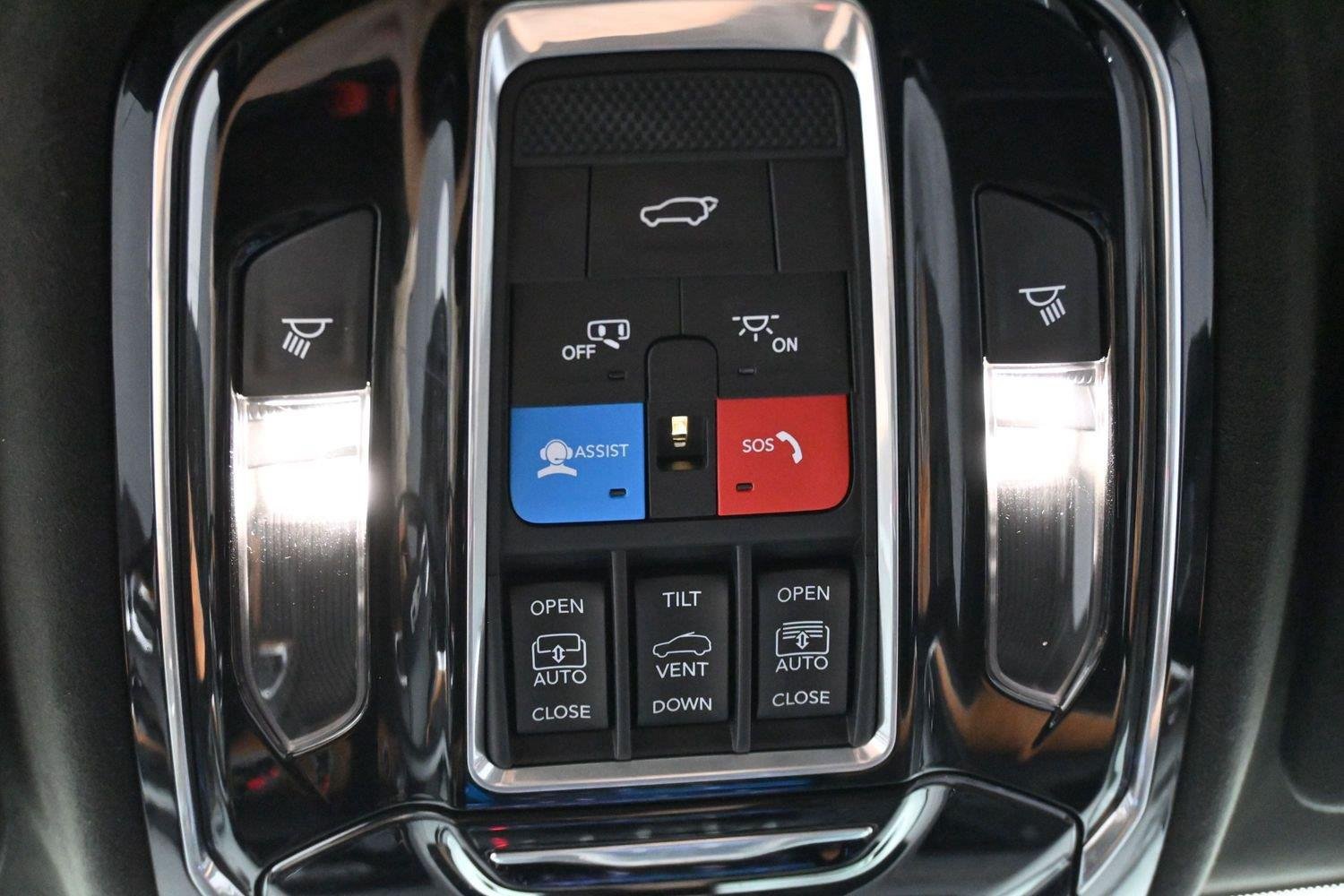 Used 2022 Jeep Grand Cherokee Summit AWD/4WD image 26