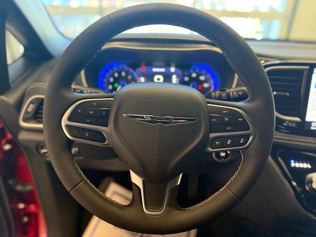 New 2026 Chrysler Pacifica Select image 24