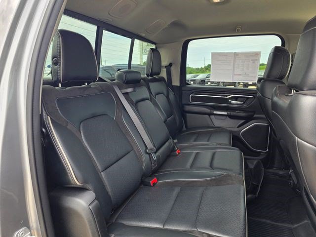 Used 2022 RAM 1500 Laramie AWD/4WD image 13