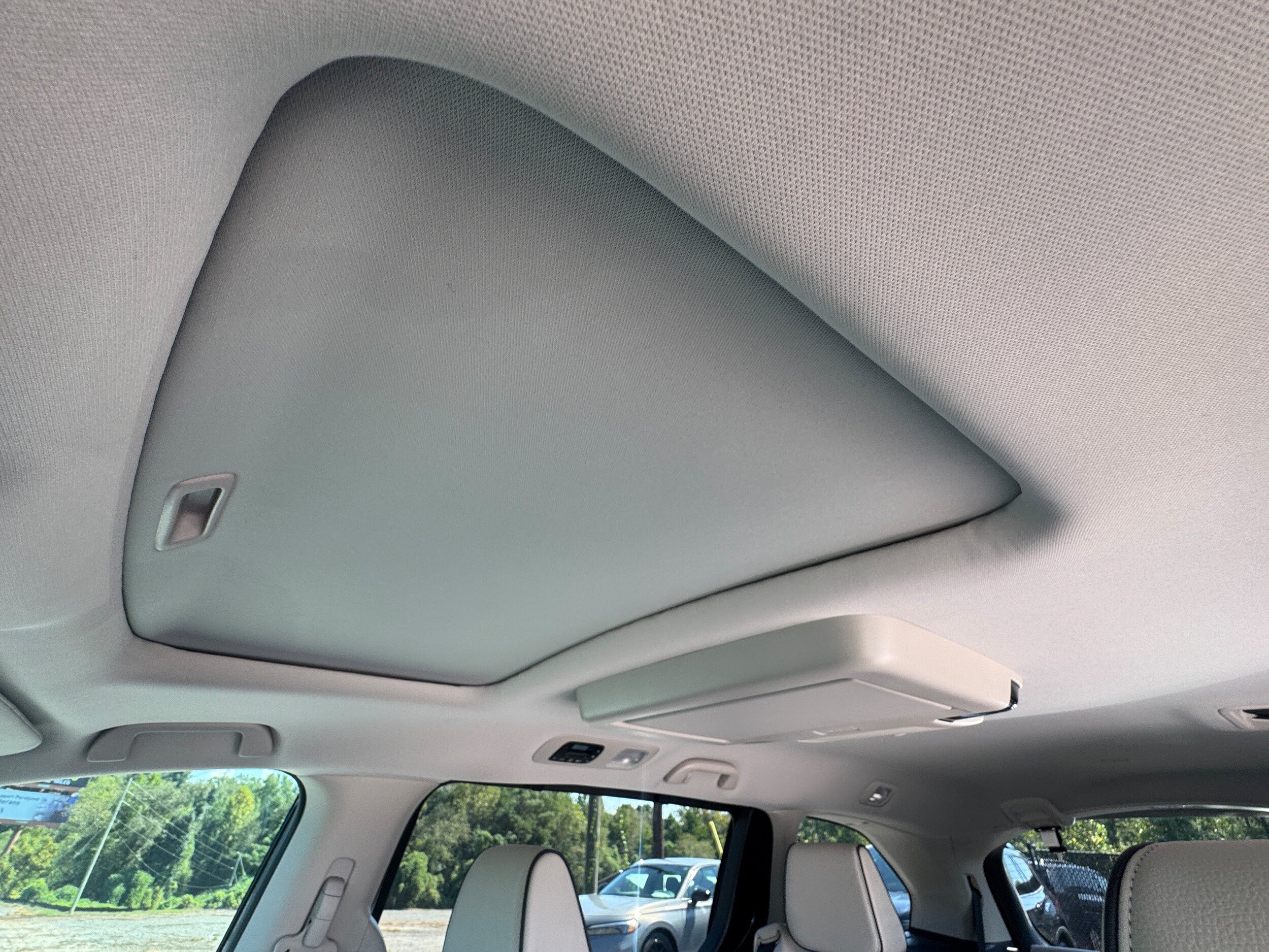 Used 2025 Honda Odyssey Touring image 21