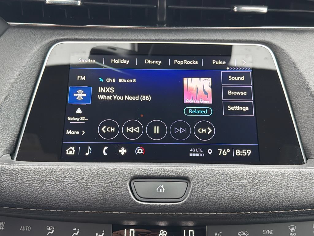 Used 2022 Cadillac XT4 Premium Luxury w/ Safety Alert Package FWD image 29