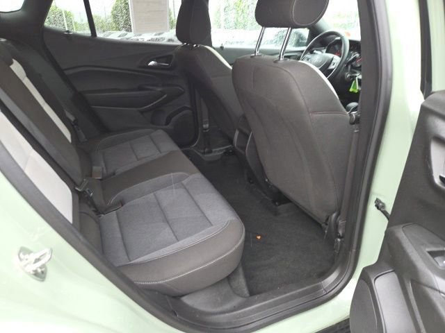 Used 2024 Chevrolet Trax RS w/ Sunroof Package FWD image 51
