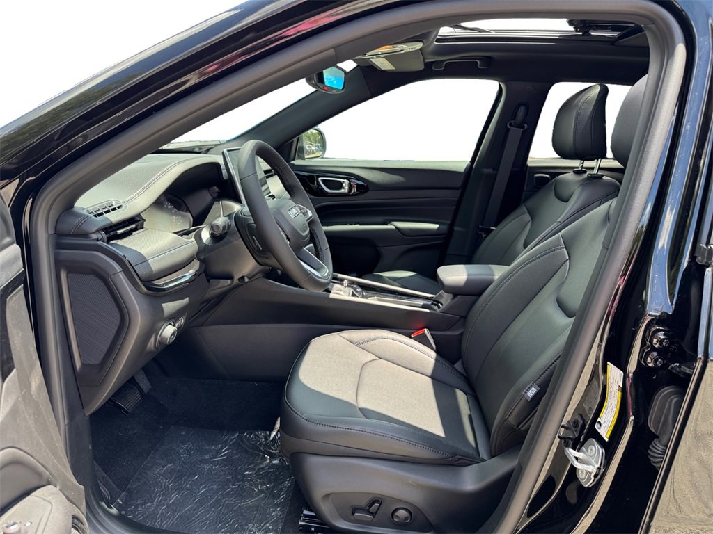 New 2025 Jeep Compass Limited w/ Sun & Sound Group image 9