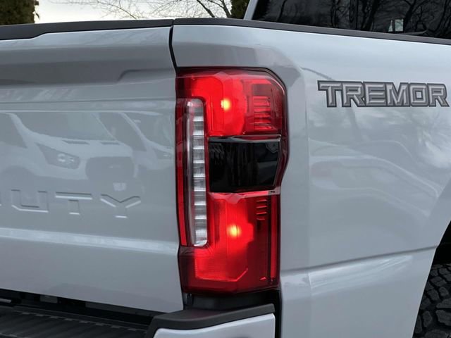 New 2025 Ford F350 Lariat w/ Lariat Ultimate Package image 8