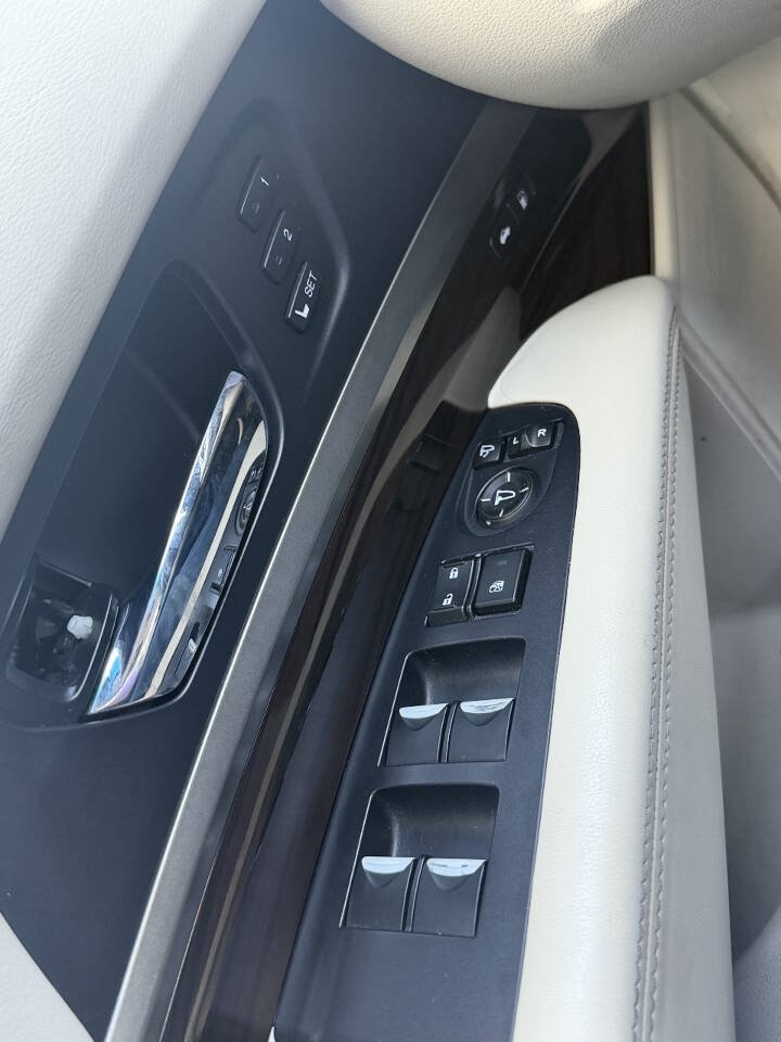 Used 2015 Acura RLX w/ Technology Package FWD image 12