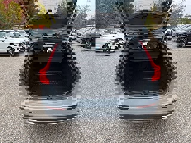 New 2026 Volvo V60 B5 Cross Country Ultra w/ Climate Package image 5