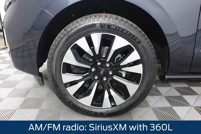 New 2025 Ford Expedition Max Platinum w/ Driver's Package image 14