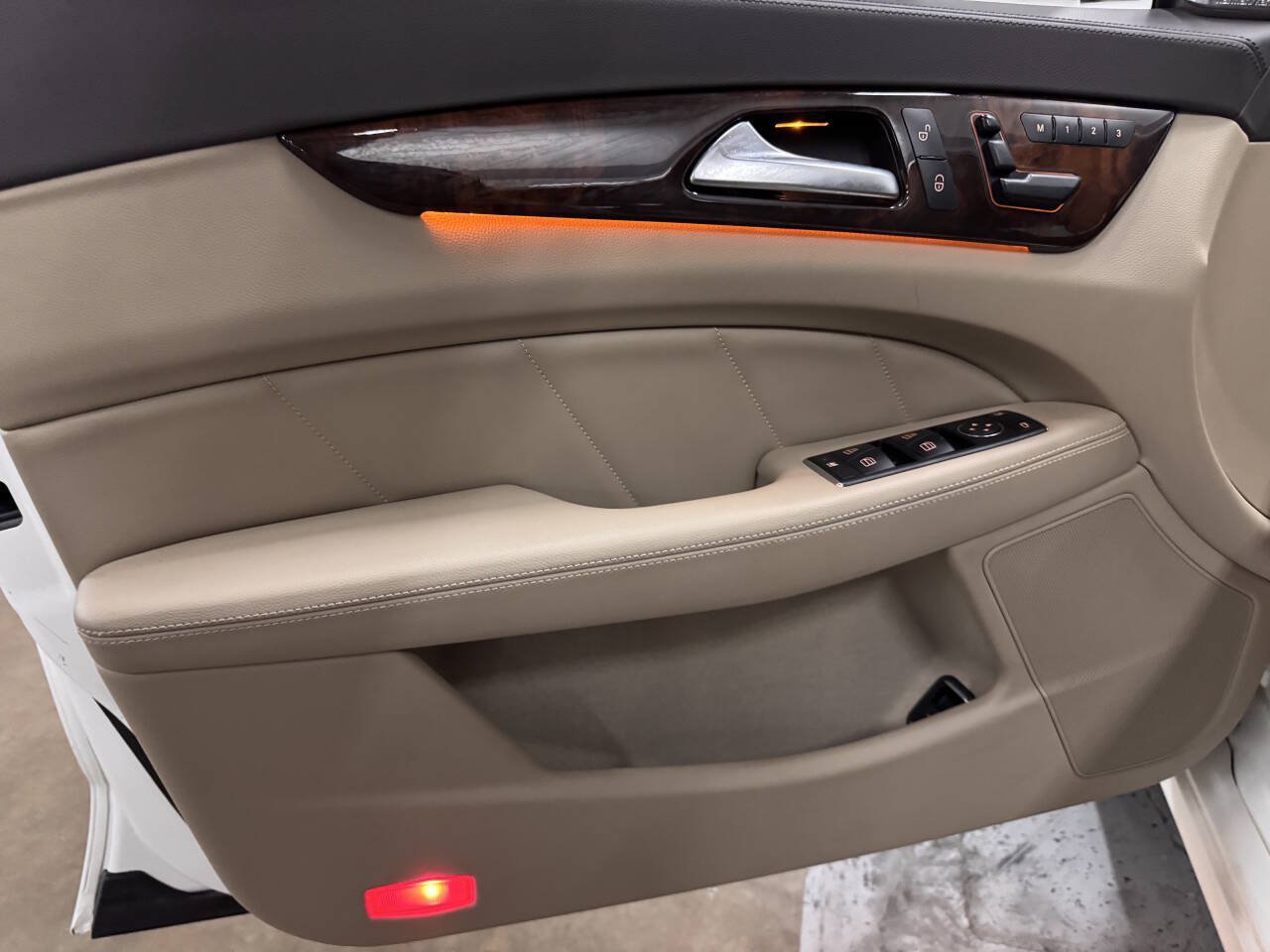 Used 2013 Mercedes-Benz CLS 550 image 25