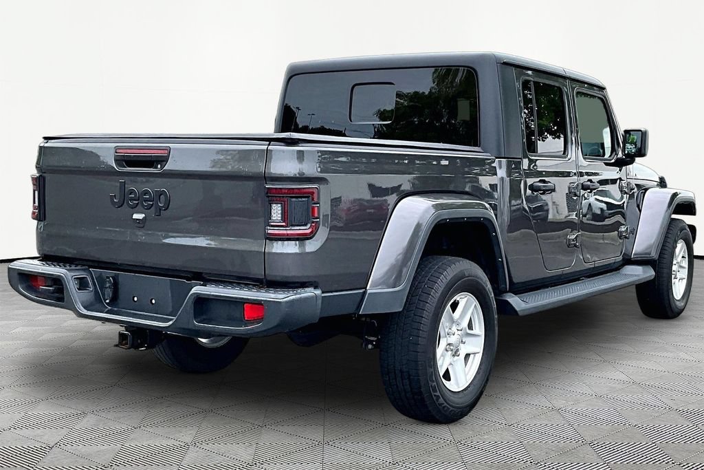 Used 2022 Jeep Gladiator Sport AWD/4WD image 6