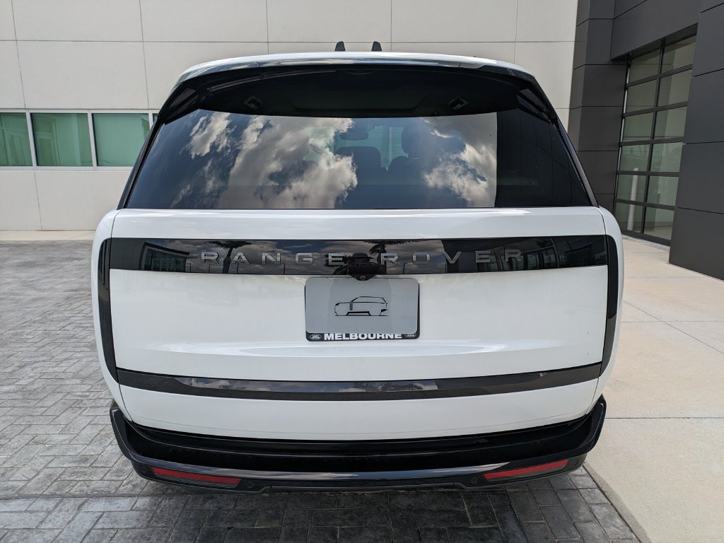 New 2026 Land Rover Range Rover SE AWD/4WD image 5