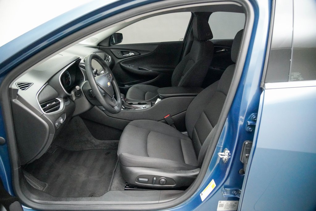 Used 2024 Chevrolet Malibu RS image 23