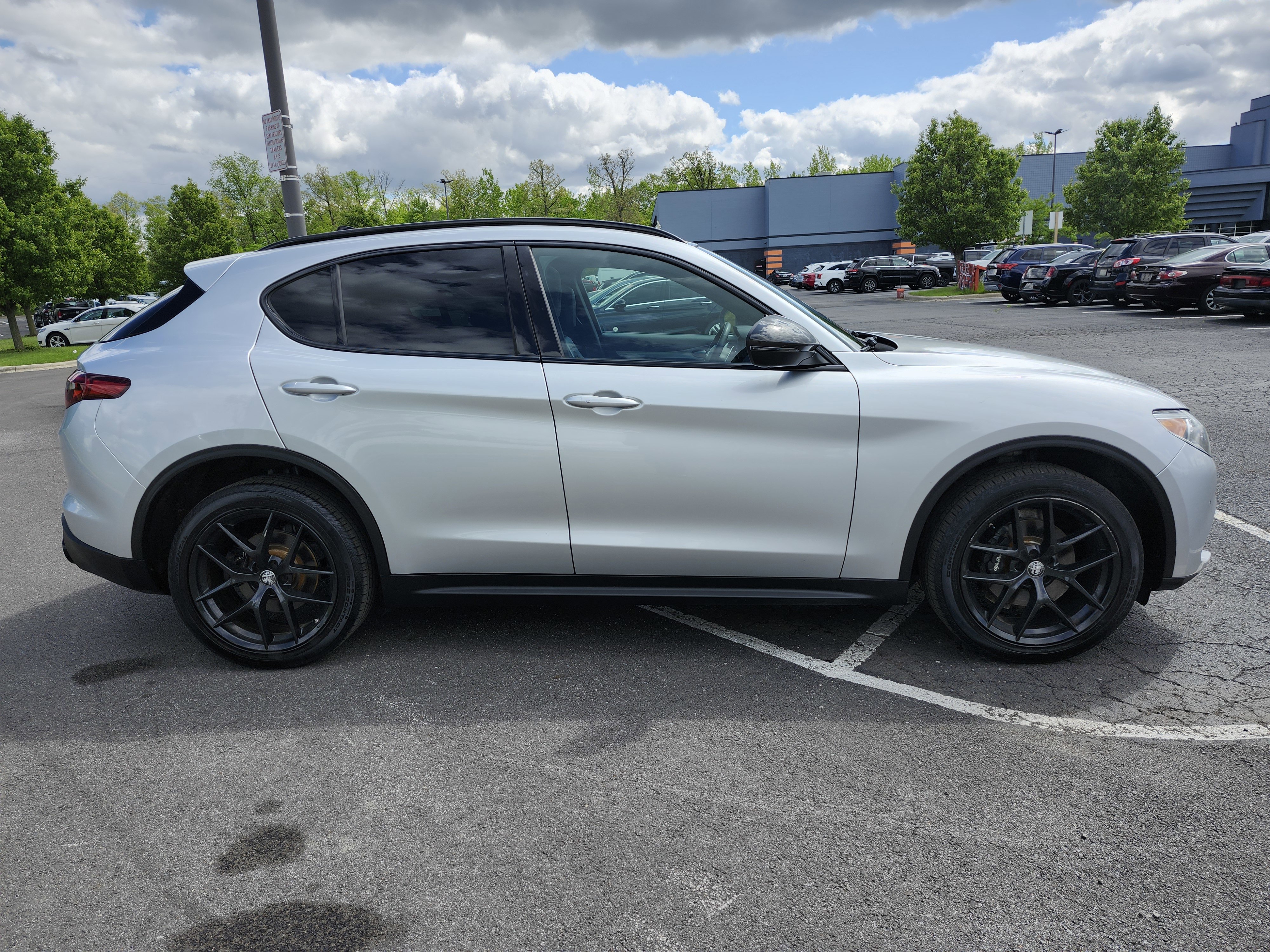 Used 2019 Alfa Romeo Stelvio Ti Sport w/ Quick Order Package 22S Sport AWD/4WD image 21